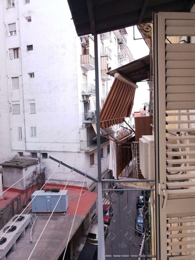 Nanas Appartement Napels Buitenkant foto