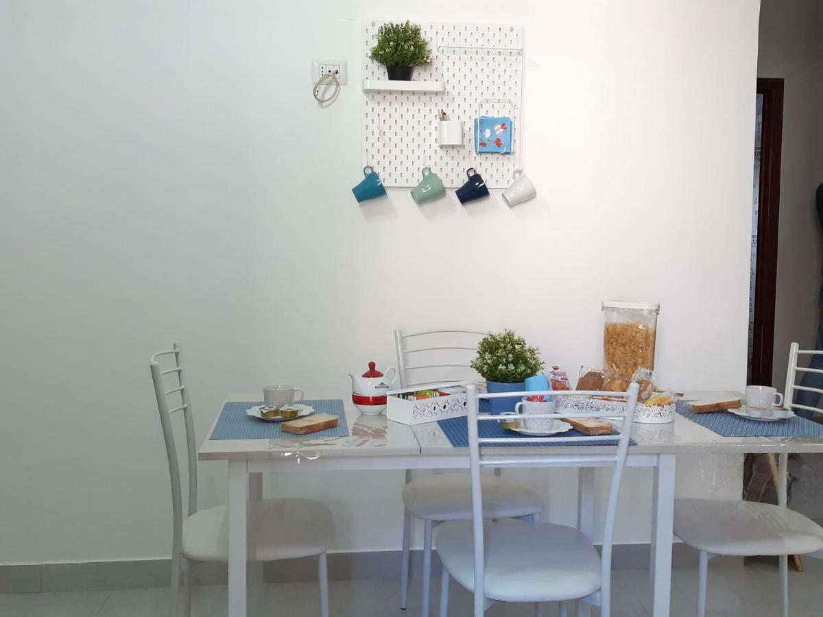 Nanas Appartement Napels Buitenkant foto