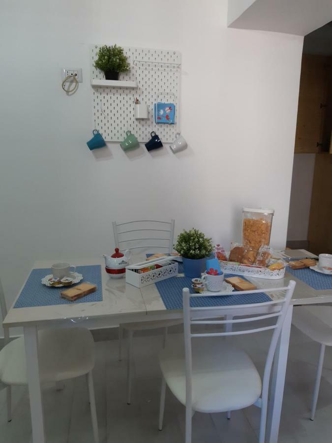 Nanas Appartement Napels Buitenkant foto